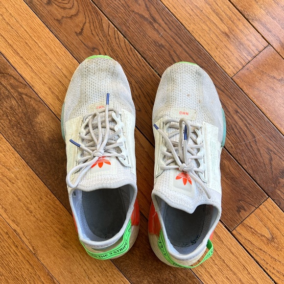 ADIDAS NMD_R1 V2 ‘Glow in the Dark - White Sonic Ink’ - Picture 2 of 8